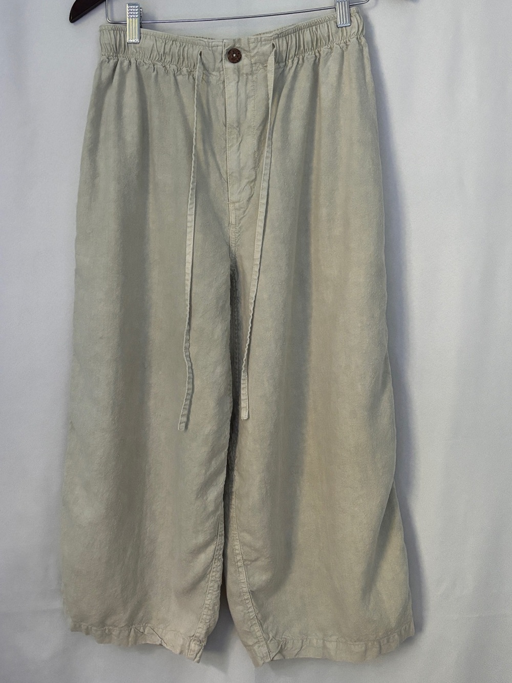 Women’s Relaxed Drawstring Cropped Pants in Light Sage ~ Hemp, Tensel, Natural